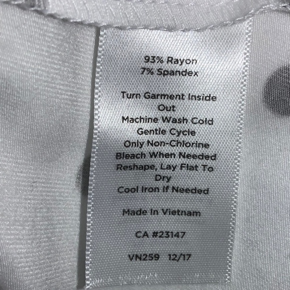 Talbots Petite Polka Dot Scoop Neck Flutter Sleeve Pullover Top Sz PP - Picture 5 of 5